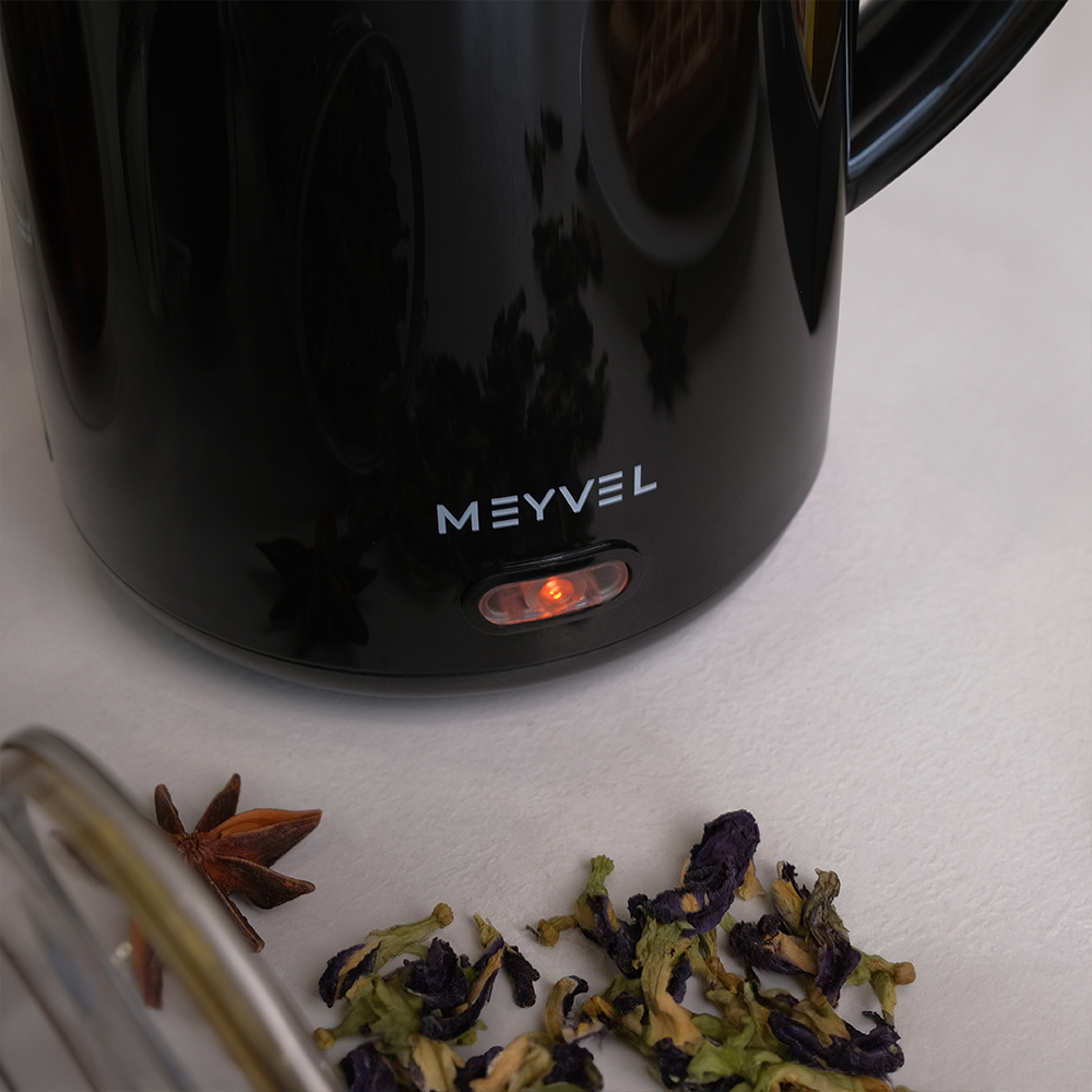 Электрический чайник Meyvel MKE-01T (Black)