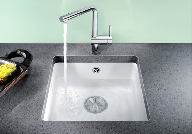  Blanco SUBLINE 375-U керамика отводная арматура InFino® черный