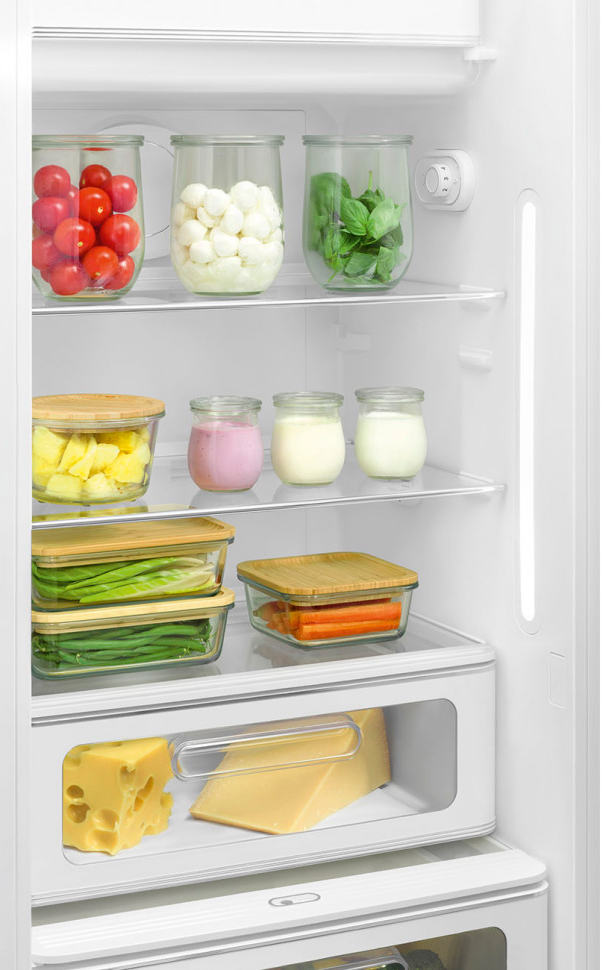 Холодильник Smeg FAB28RWH6