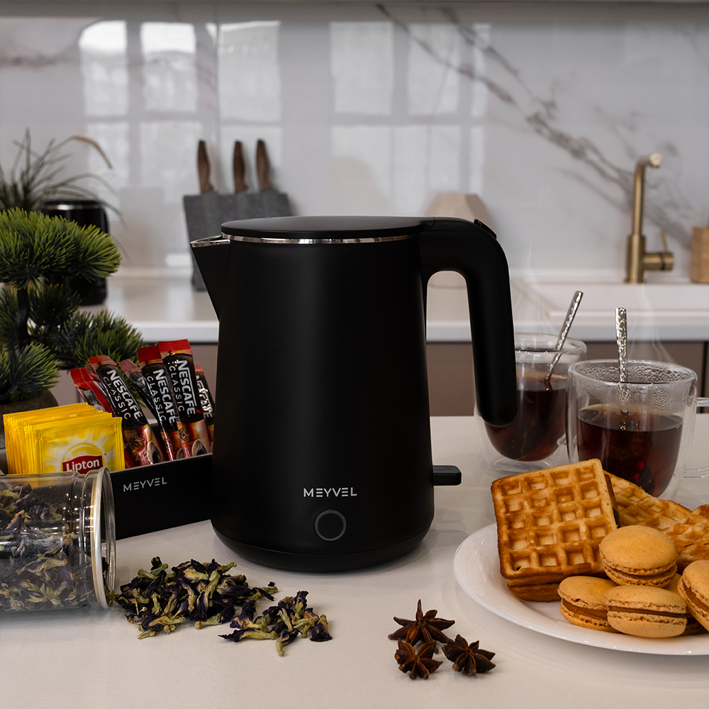 Электрический чайник Meyvel MKE-04T (Black)