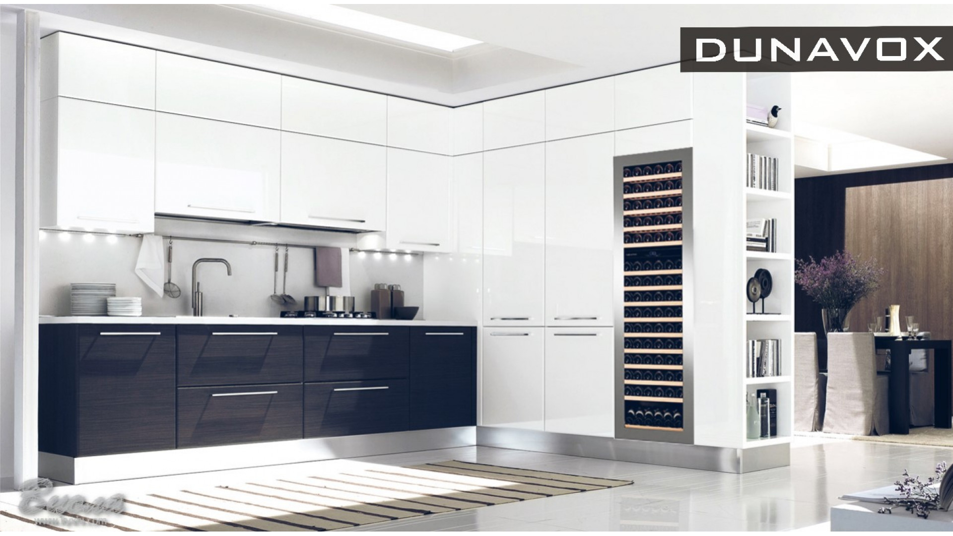 Винный шкаф Dunavox DAB-114.288DSS.TO