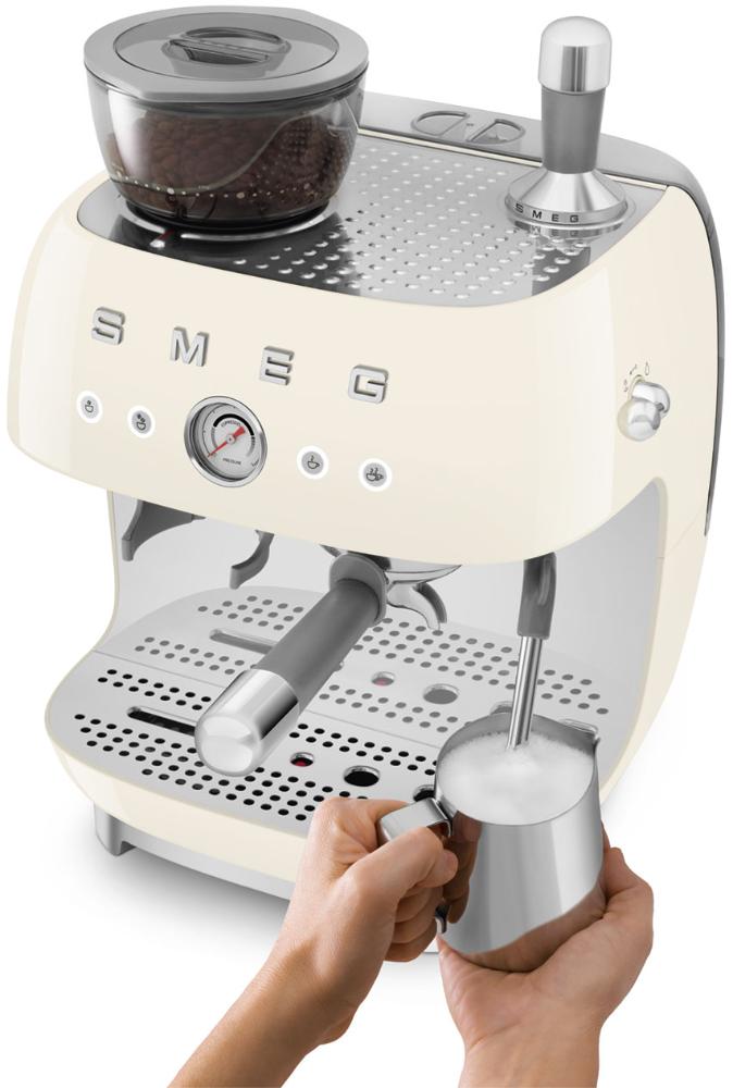 Эспрессо-кофемашина Smeg EGF03CREU