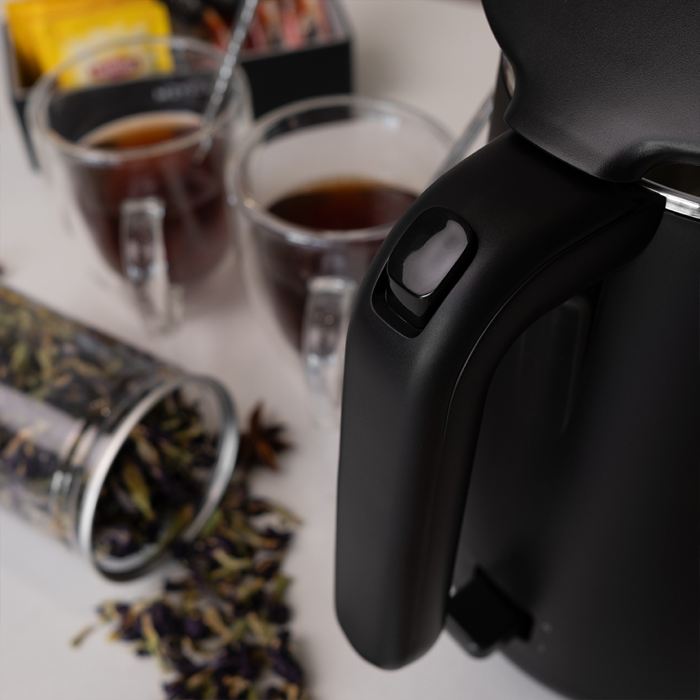 Электрический чайник Meyvel MKE-04T (Black)
