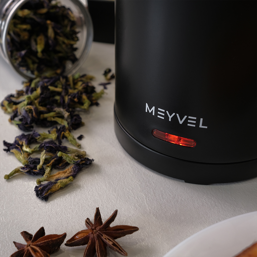 Электрический чайник Meyvel MKE-03T (Black)