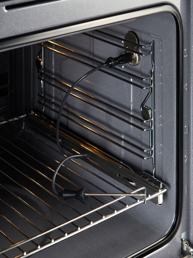 Духовой шкаф VOP682B