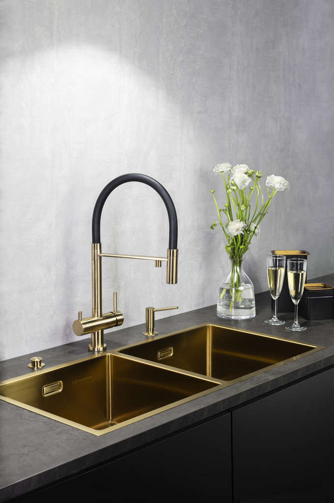  Omoikiri ОT-01-W к смесителю Kanto белый