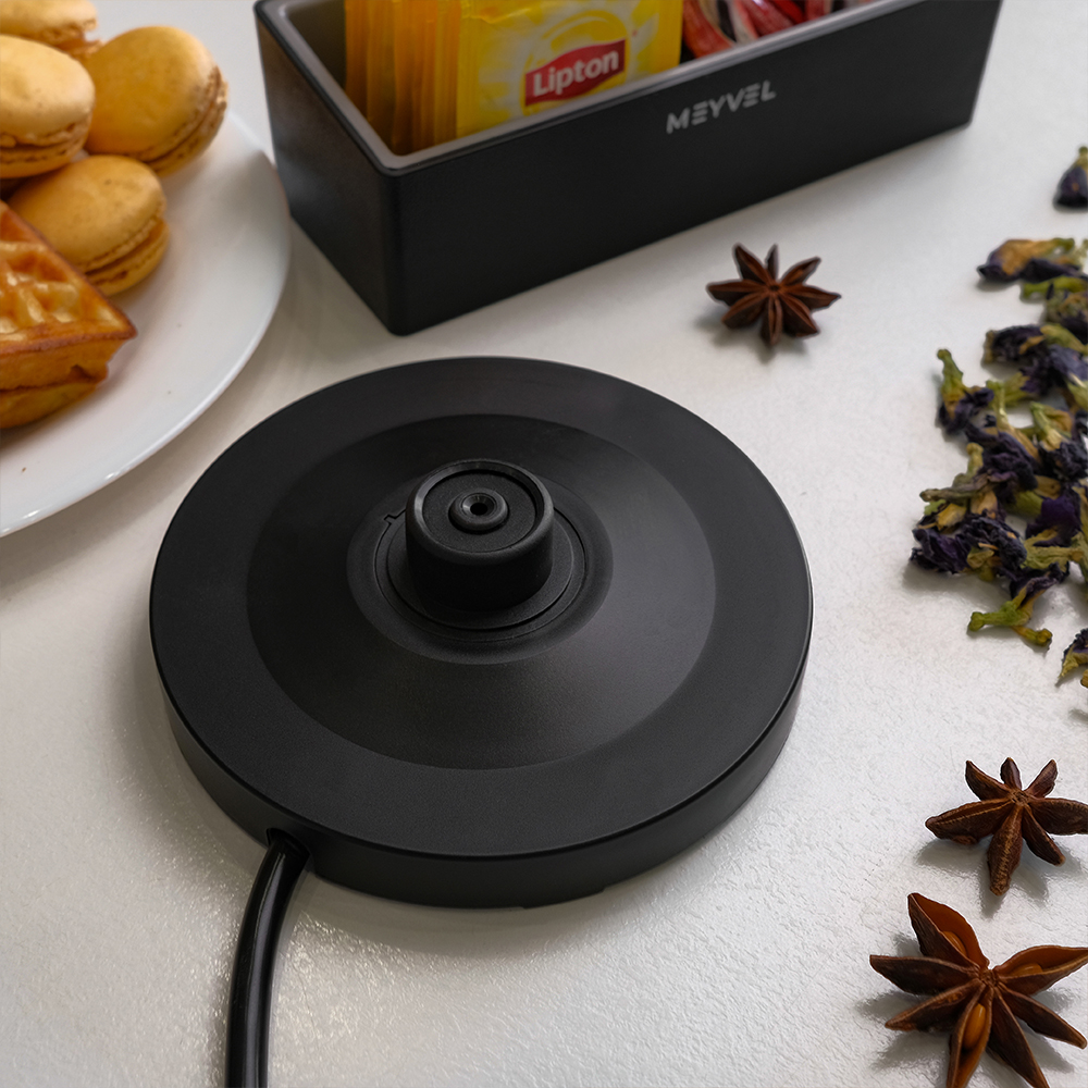 Электрический чайник Meyvel MKE-03T (Black)