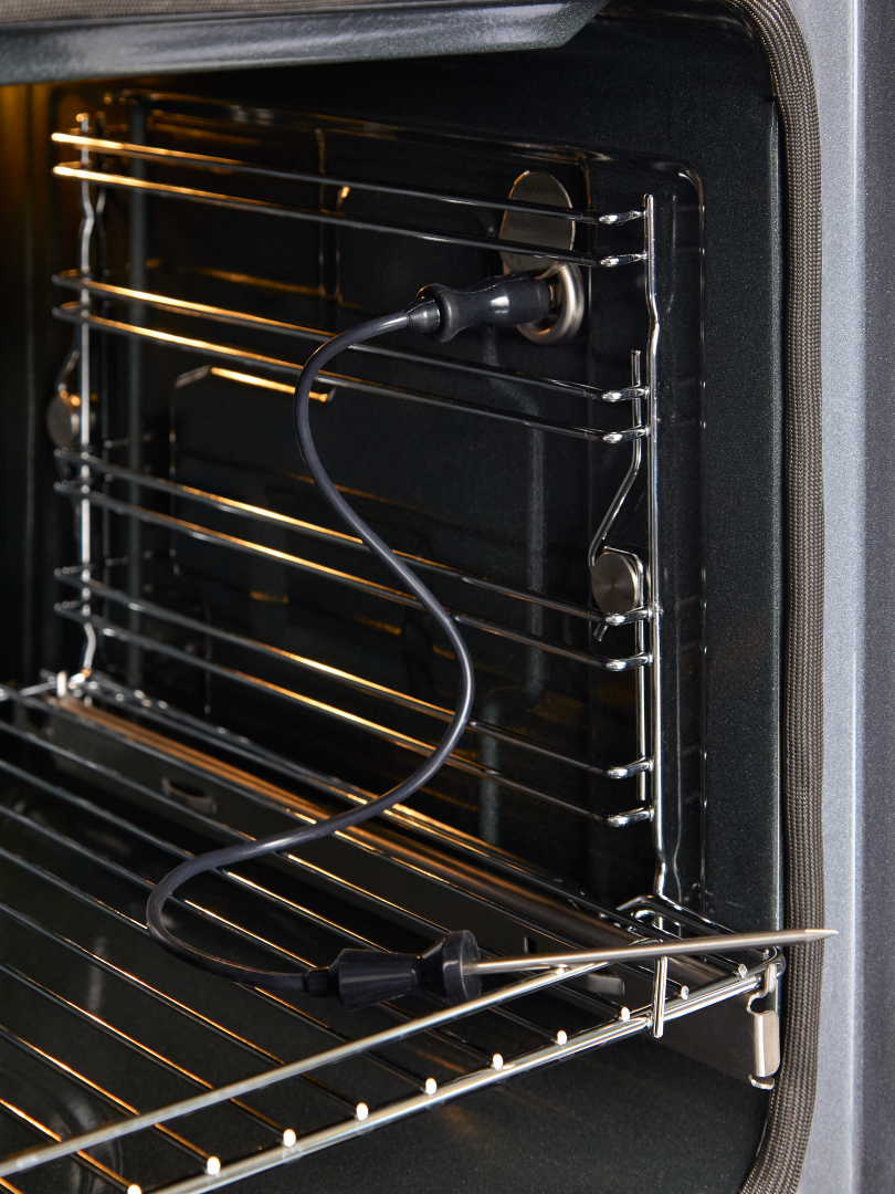 Духовой шкаф VOE684B