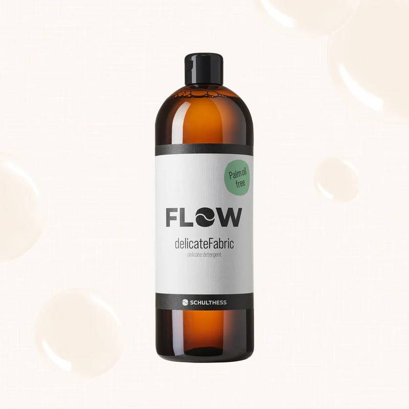 Средство для деликатной стирки изделий из шерсти и шелка FLOW delicateFabric