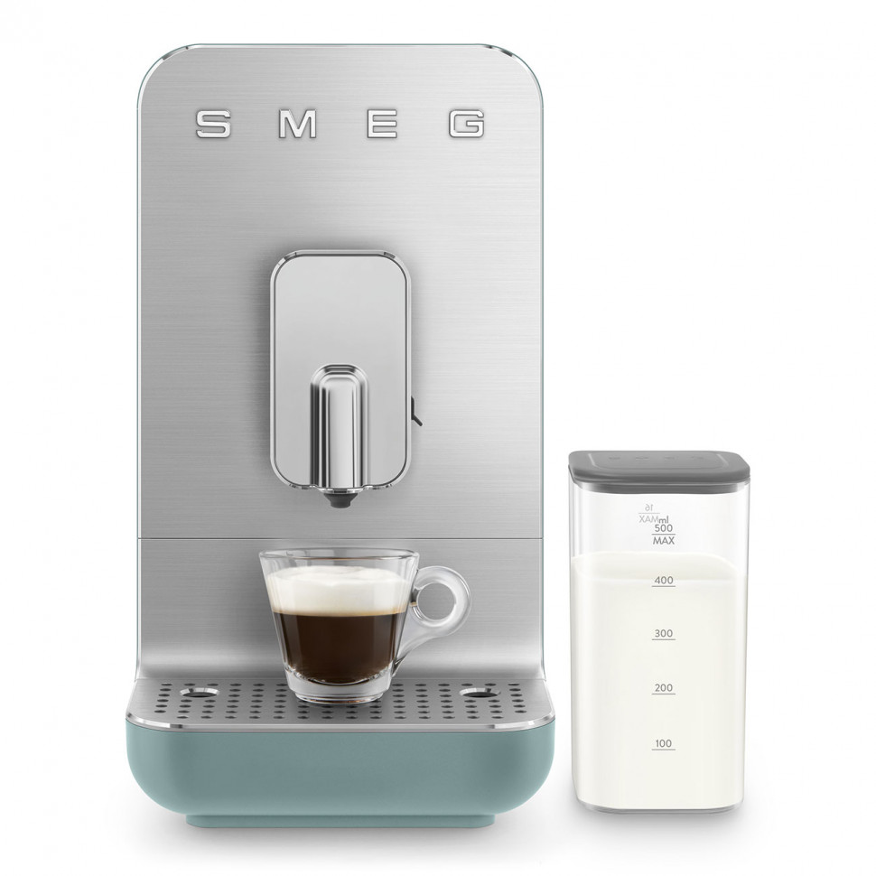 Автоматическая кофемашина SMEG BCC13EGMEU