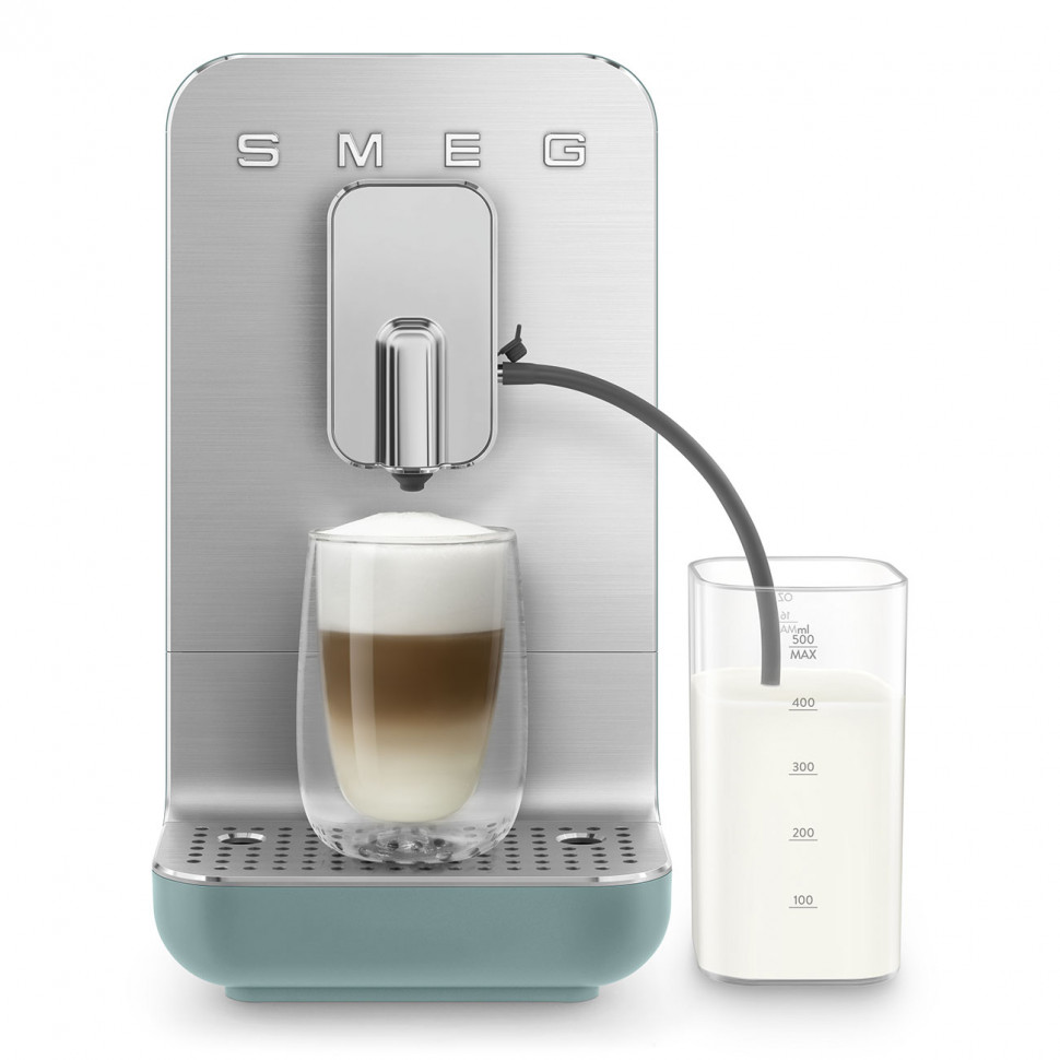 Автоматическая кофемашина SMEG BCC13EGMEU