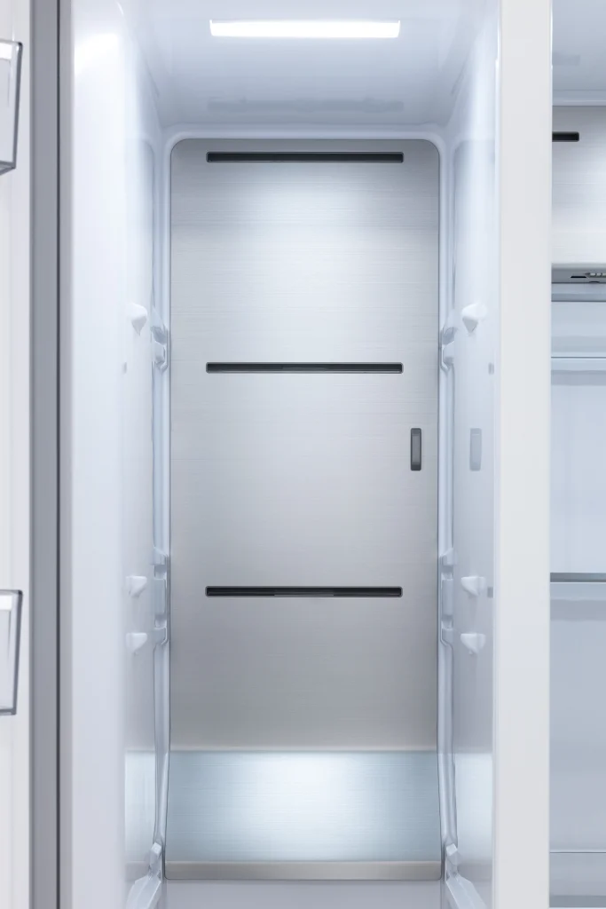 Отдельностоящий холодильник SBS VRS177NI