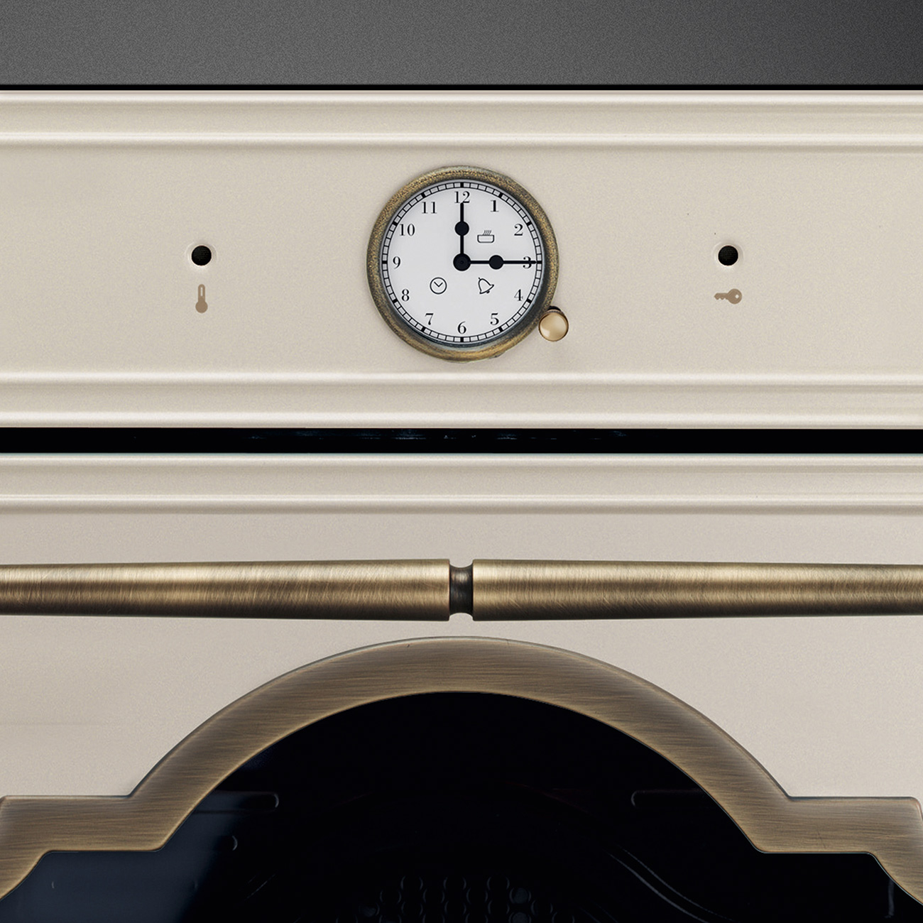 Многофункциональный духовой шкаф SMEG SFP67C1TPO