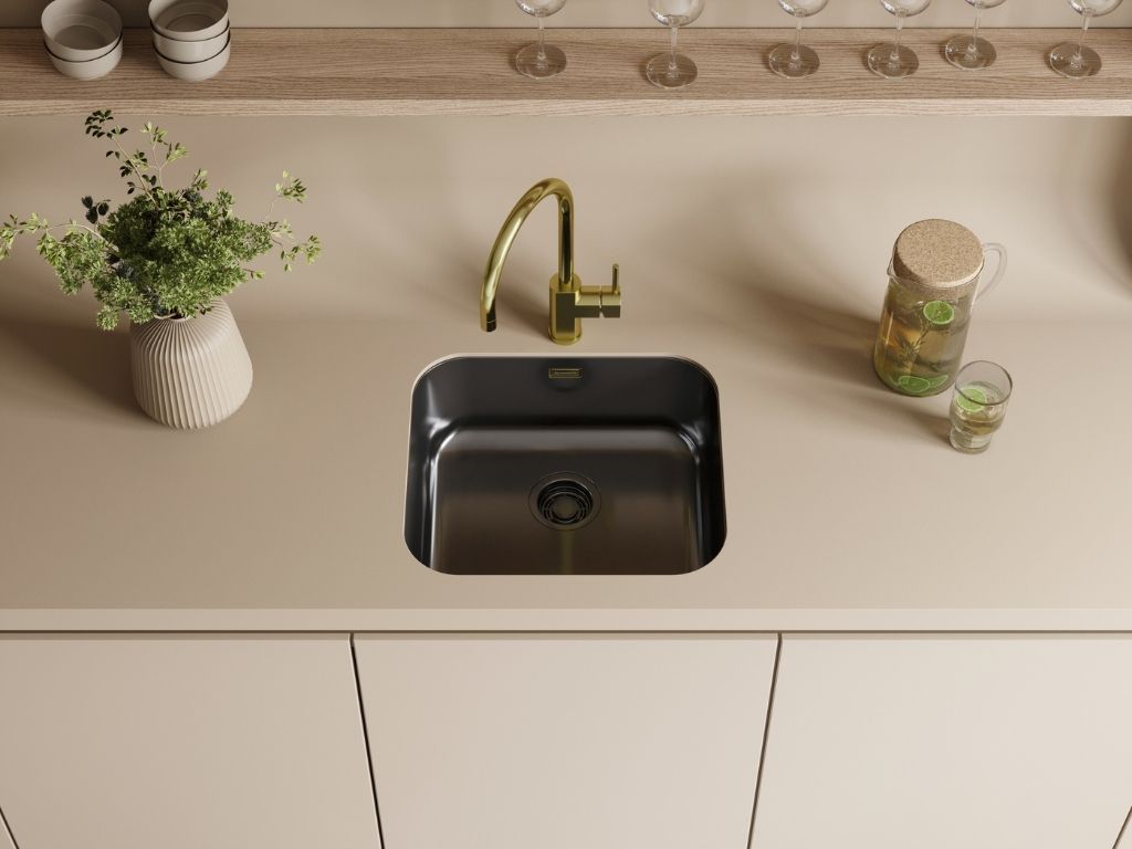  Omoikiri Omi 49-U/I GM вороненая сталь