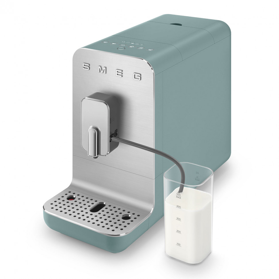 Автоматическая кофемашина SMEG BCC13EGMEU