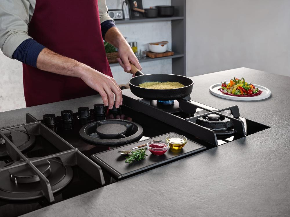 Варочная панель с вытяжкой Elica NIKOLATESLA FLAME EVO BL/A/88