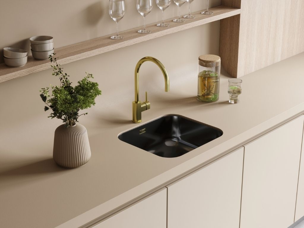  Omoikiri Omi 49-U/I GM вороненая сталь